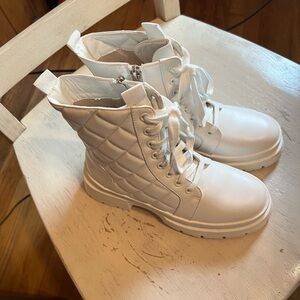 Fashion nova white boots